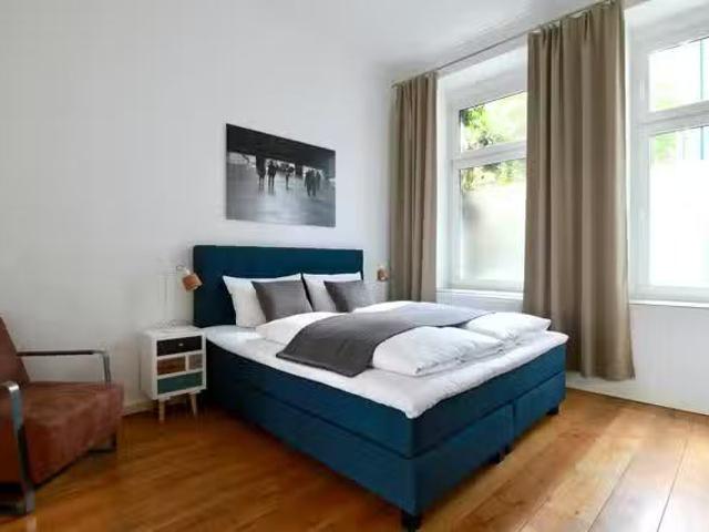 1 Zimmer Wohnung in Siegesstraße, Innenstadt