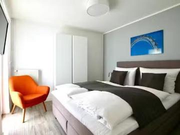 1 Zimmer Wohnung in Siegesstraße, Innenstadt