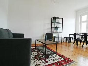 1 Zimmer Wohnung in Simon Dach Straße, Bezirk Friedrichshain K.