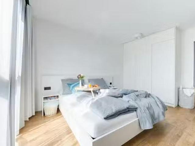 1 Zimmer Wohnung in Treskowallee, Karlshorst