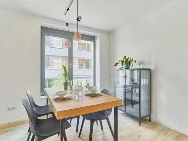 1 Zimmer Wohnung in U5, U5