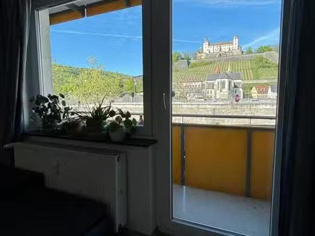 1 Zimmer Wohnung in Untere Johannitergasse, Altstadt