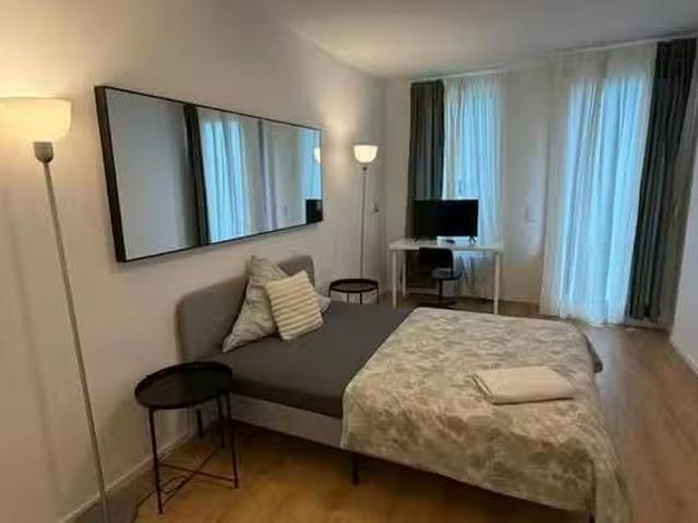 1 Zimmer Wohnung in Uranusstraße, Neugilching