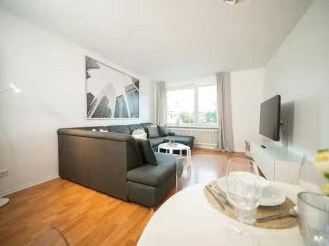 1 Zimmer Wohnung in Volmerswerther Straße, Stadtbezirk 3