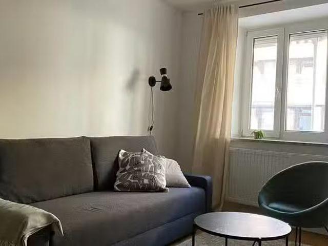 1 Zimmer Wohnung in Waakirchner Straße, Sendling