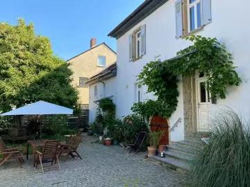 1 Zimmer Wohnung in Wilhelmsstraße, Mainz