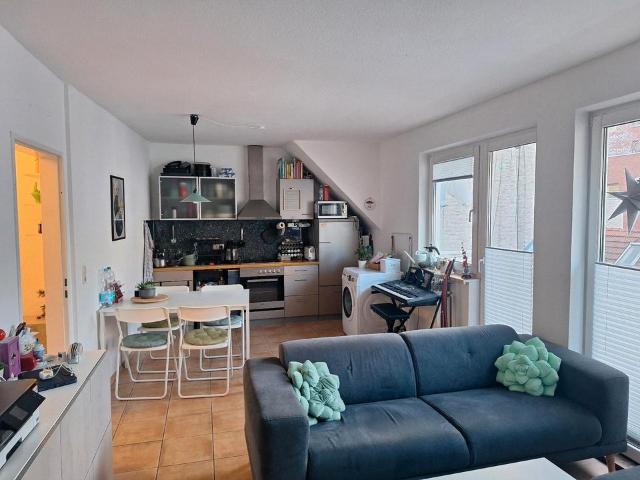 1 Zimmer Wohnung in zentraler Lage mit Balkon
