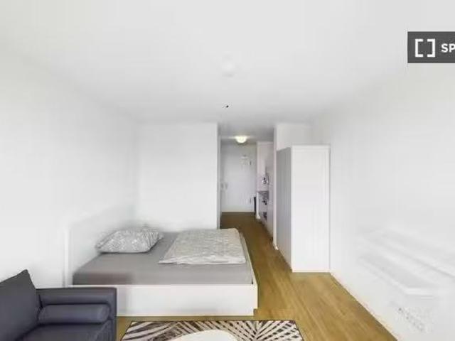 1 Zimmer Wohnung zur Miete in Berlin