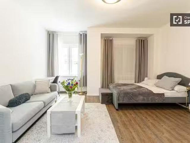 1 Zimmer Wohnung zur Miete in Berlin