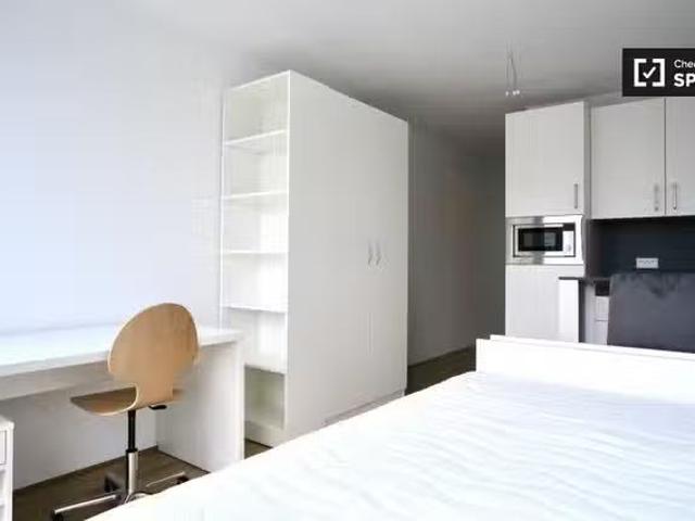 1 Zimmer Wohnung zur Miete in Berlin, Deutschland