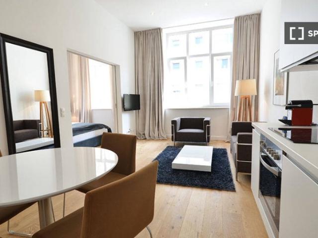 1 Zimmer Wohnung zur Miete in Frankfurt am Main