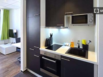 1 Zimmer Wohnung zur Miete in Frankfurt am Main