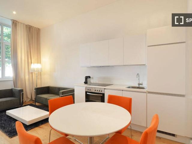 1 Zimmer Wohnung zur Miete in Frankfurt am Main