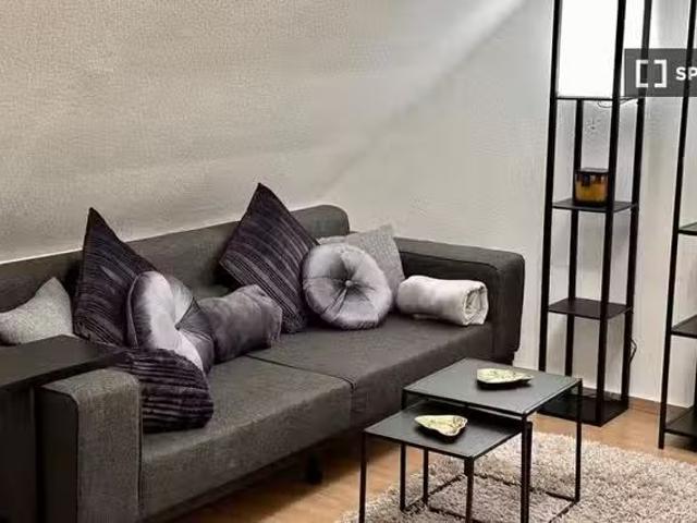 1 Zimmer Wohnung zur Miete in Müngersdorf, Köln