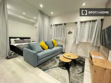 1 Zimmer Wohnung zur Miete in Rüsselsheim am Main