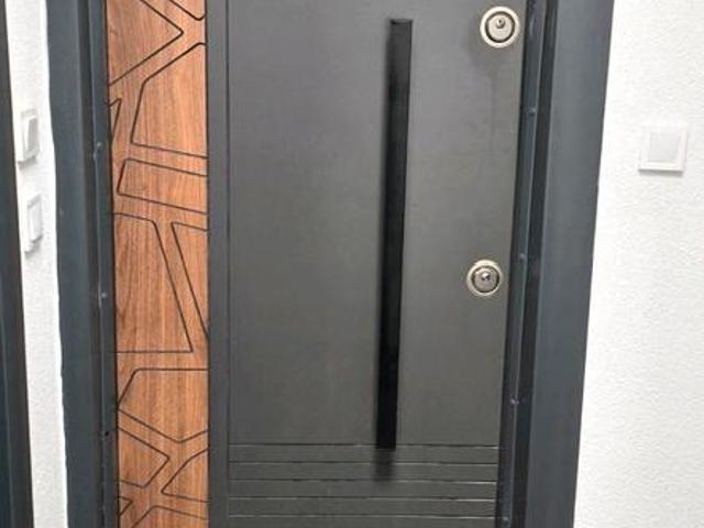 1 ½ Zimmer Wohnung 2OG Ruhrort Kernsaniert