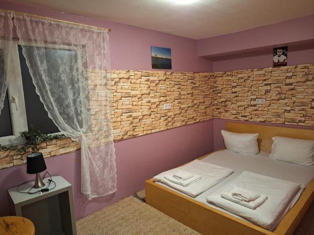 1 Zimmer zu vermleten