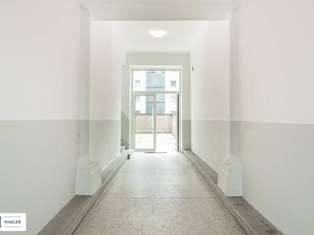 1 Zimmer Altbauwohnung mit viel Potenzial in aufstrebender Lage