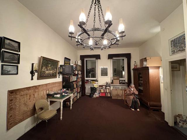 1 Zimmer Apartment in Traumlage – nur 5 Gehminuten zum Schlachtensee | Altbau, Küchenraum und Bad