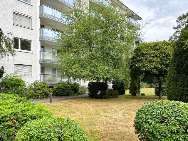 1 Zimmer Apartment mit Balkon und Einbauschrank