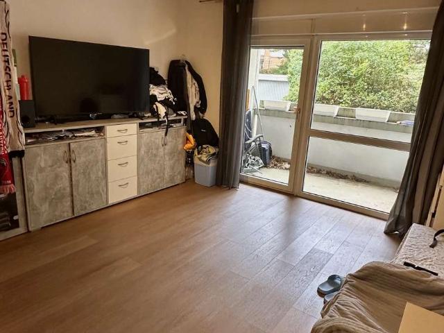 1 Zimmer Apartment mit separater Küche in ideal angebundener Lage