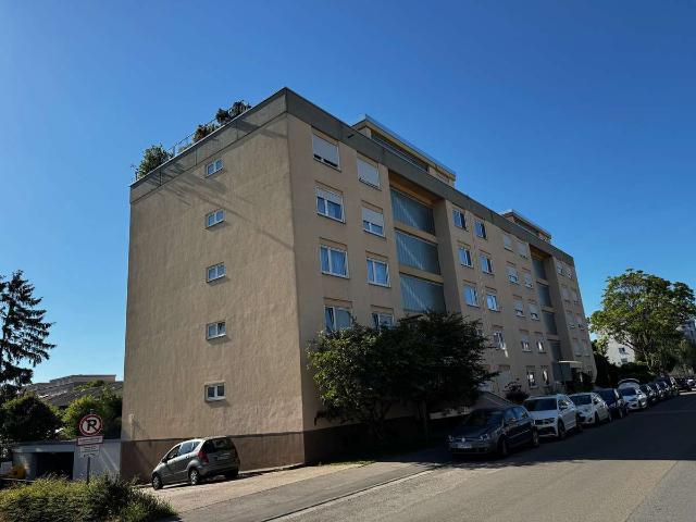 1 Zimmer Appartement 1.OG, mit Einzelgarage