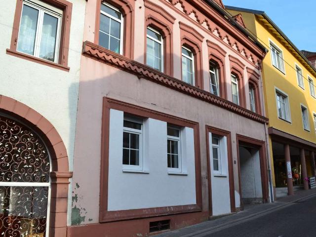 1 Zimmer Appartement in Edenkoben! 7,7 % Rendite!