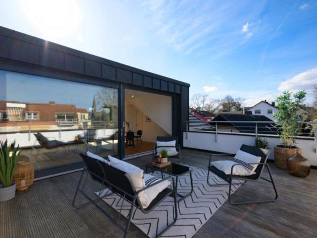 1 Zimmer Dachgeschosswohnung großzügiger Terrasse