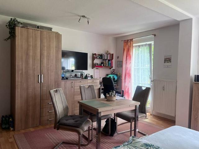 1 Zimmer Erdgeschoss Wohnung mit Terrasse und Stellplatz in Hummeltal