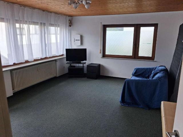 1 Zimmer grosser Balkon Zentrum voll möbliert