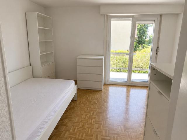 1 Zimmer im Obergeschoss in Renens