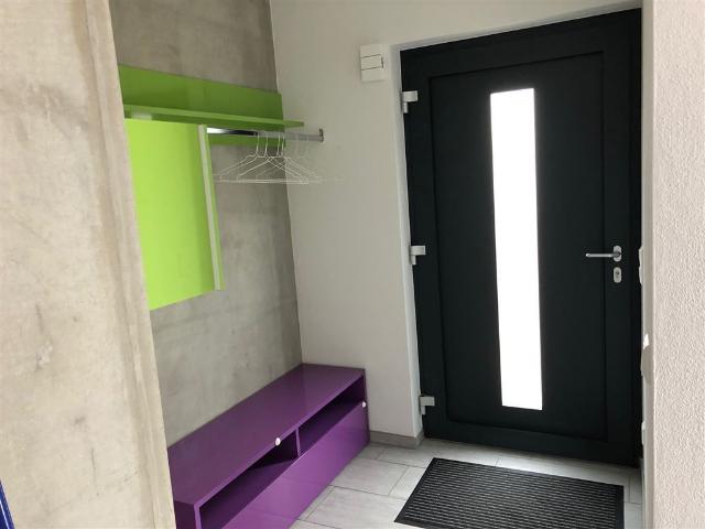 1 Zimmer in top moderner 2 Zi er WG möbliert *Neubau* Uninah