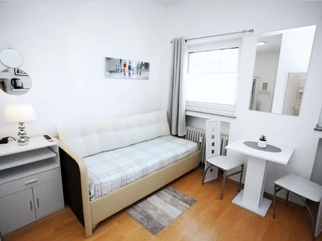 1 Zimmer in Düsseldorf