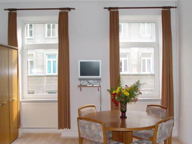 1 Zimmer in einer 2 Personen WG zu vermieten