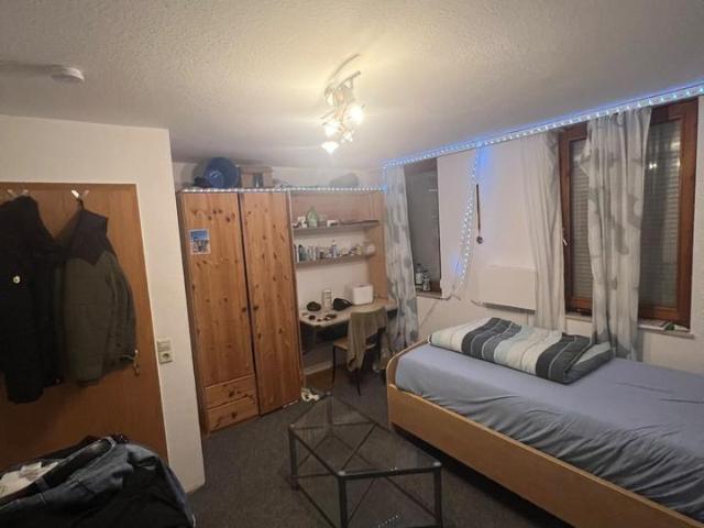1 zimmer in einer 3 zimmer Wg in Finkenstr.7 70199 Stuttgart
