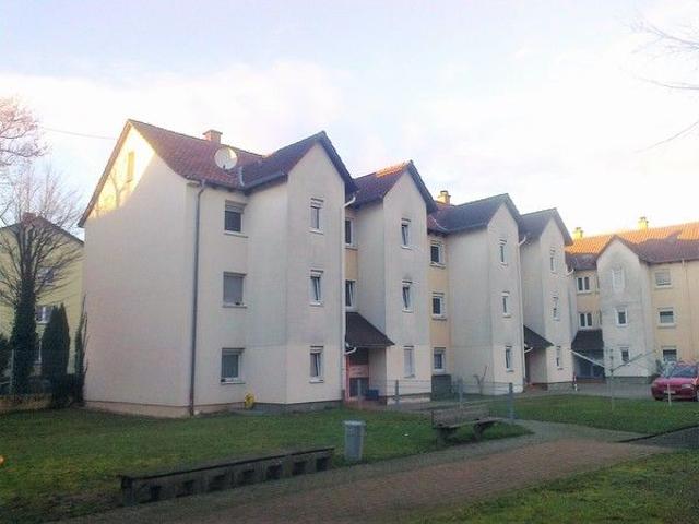 1 Zimmer, Küche, Bad, 2.OG rechts