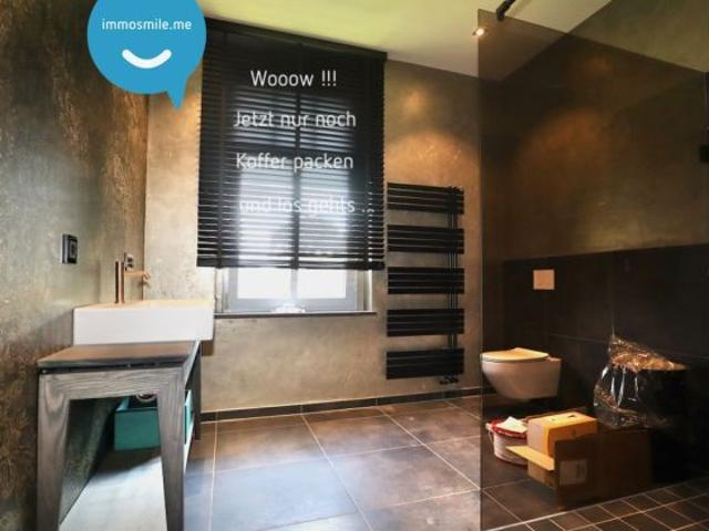 1 Zimmer • Luxus • möbliert • am Wasserschloss • mit Balkon • direkt mieten und einziehen !