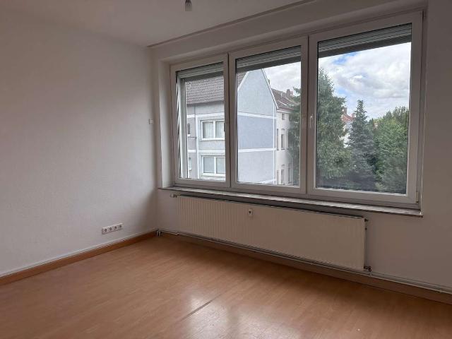 1 Zimmer mit einer Wohnküche in der Oststadt!