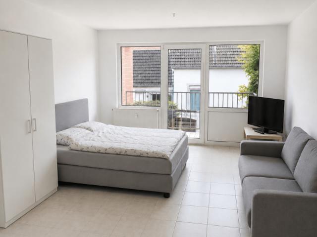 1 Zimmer Studio Balkon & Parkplatz bezugsfrei