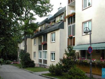 1 Zimmerwohnung im 2. Obergeschoss mit Loggia