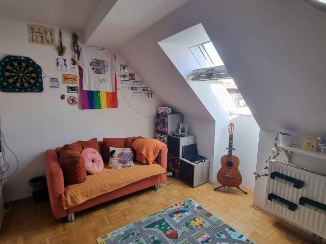1 Zimmerwohnung in Uni nähe/ 1 room apartment near university ab April