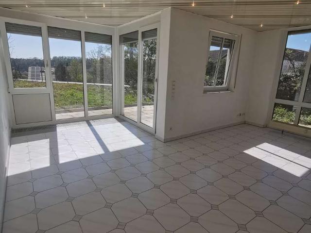 1 Zimmerwohnung mit Garten, eigenem Eingang und Garage in Poppenweiler