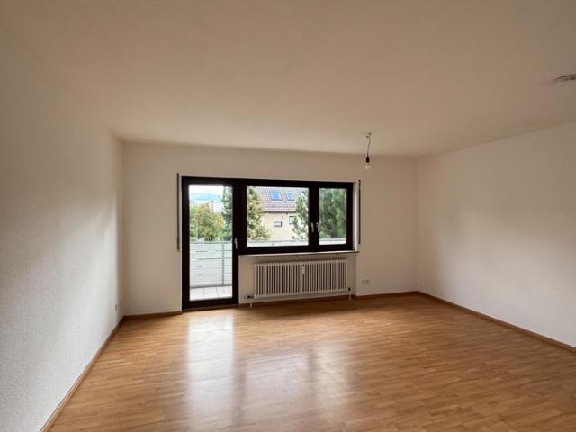 1 Zimmerwohnung mit Stellplatz und Balkon