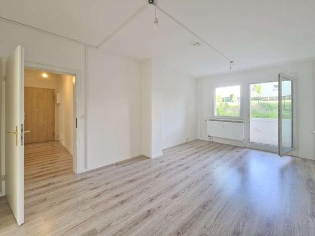 1.000 EUR Möbelgutschein* Ihre neue 2 Zimmer Wohnung im 1. OG wartet auf Sie!