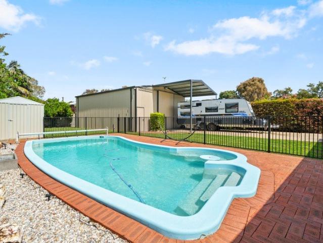 1,012sqm of space, lifestyle and future potential in the old Coodanup Triangle