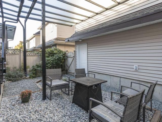 1.0 bedroom, Surrey British Columbia V4N 5W6 106182441