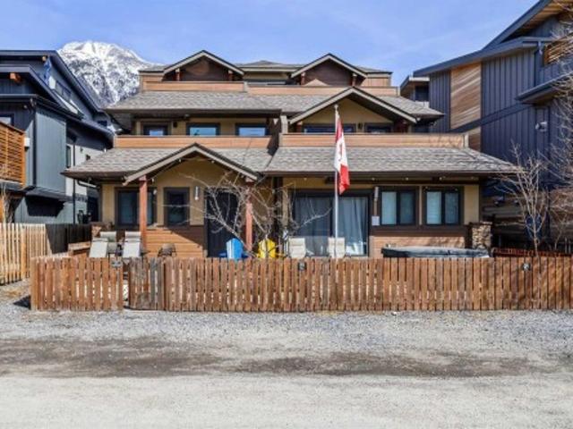 1 1406 2Nd Avenue, Canmore, AB, T1W 1M9 townhouse for sale | Listing ID A2297 | Royal LePage