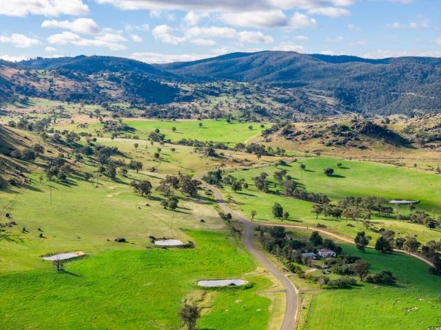 1,141ACRE* GRAZING OPERATION WITH EXCEPTIONAL WATER VIEWS OVER WYANGALA WATERS!