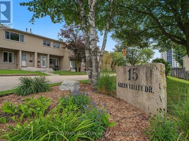 1 15 Green Valley Drive, Kitchener, ON, N2P 1K7 condo for sale | Listing ID X13714 | Royal LePage