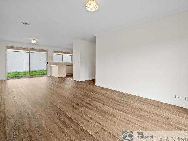 1 / 177 Kingsclere Avenue, Keysborough